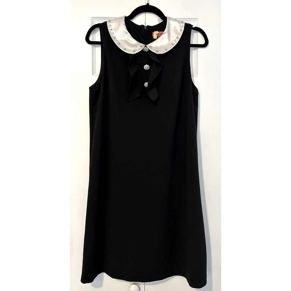 Betsey Johnson Black Crepe Shift with Jeweled Peter Pan Collar Size 10 EUC